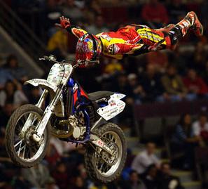 Ronnie Renner throws a huge rock-solid at an indoor contest.